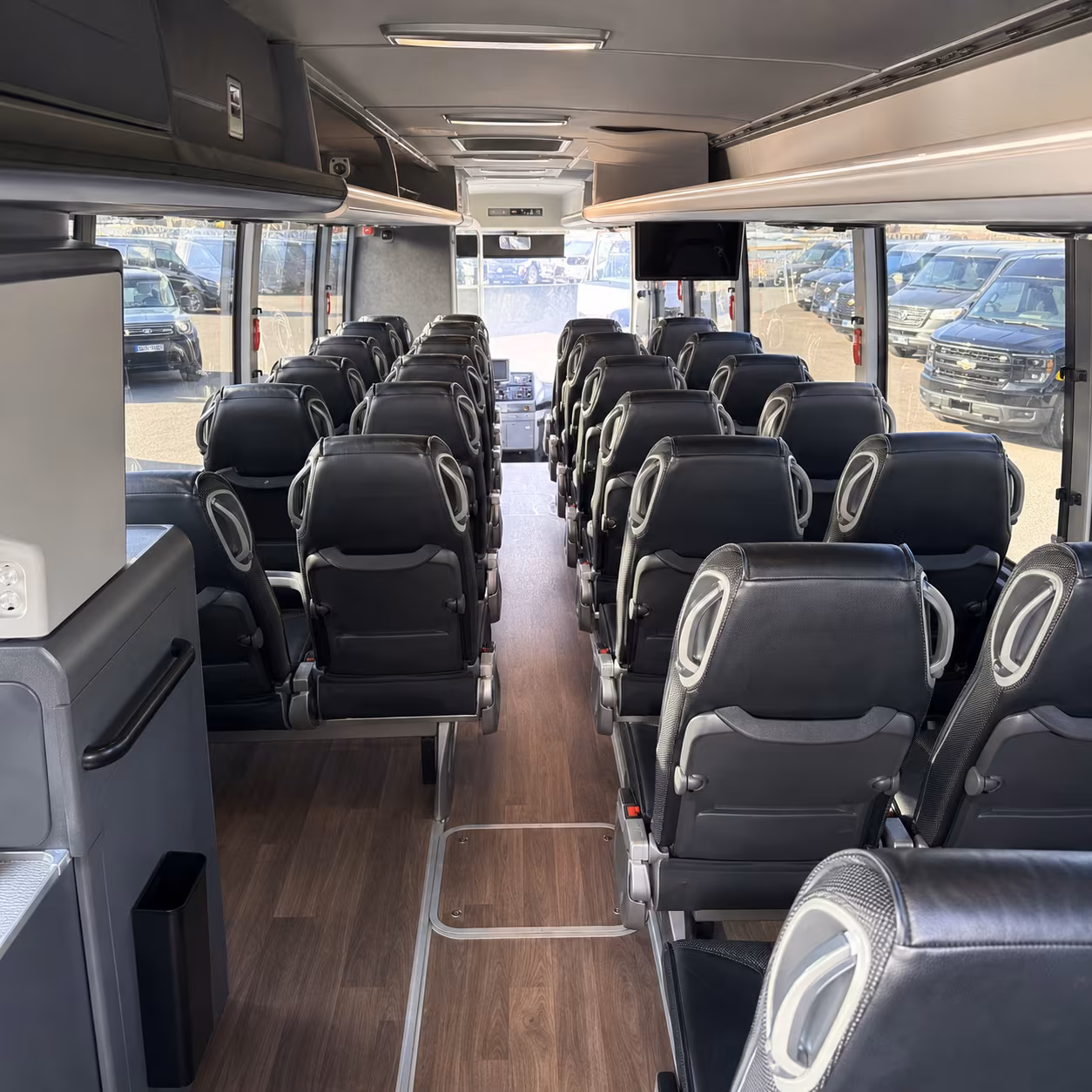 charter a bus to sdsu jackrabbits and usd coyotes games from sioux falls