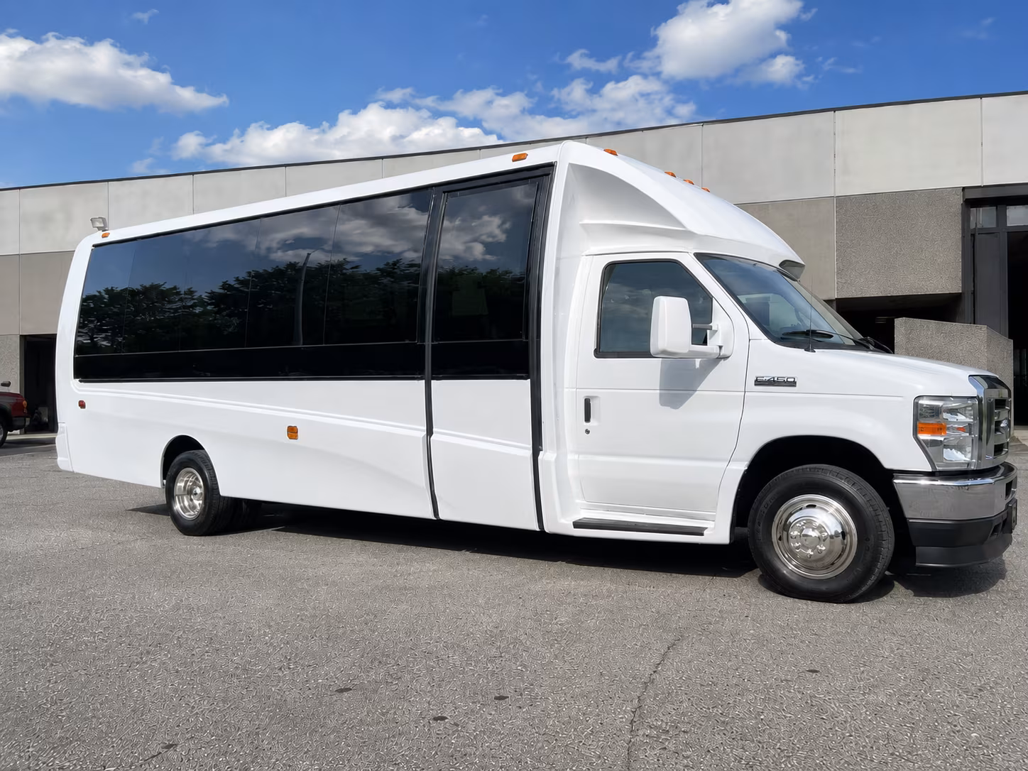 fargo prom party bus and charter bus rentals