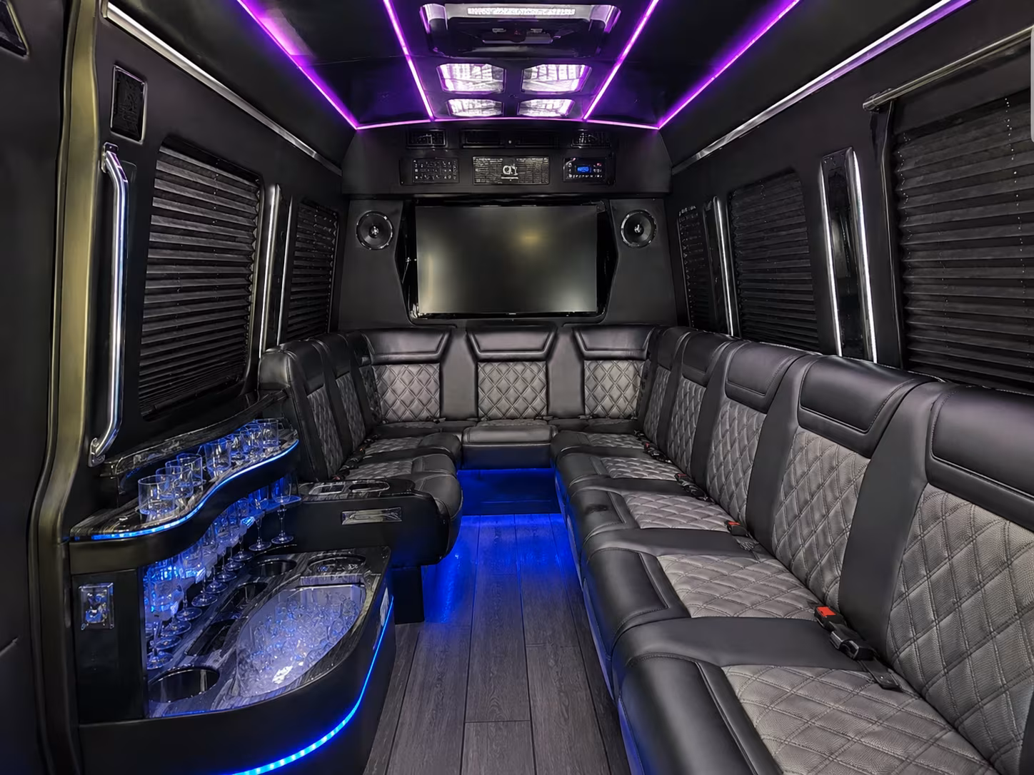 lincoln rent a shuttle bus for your lincoln employees
