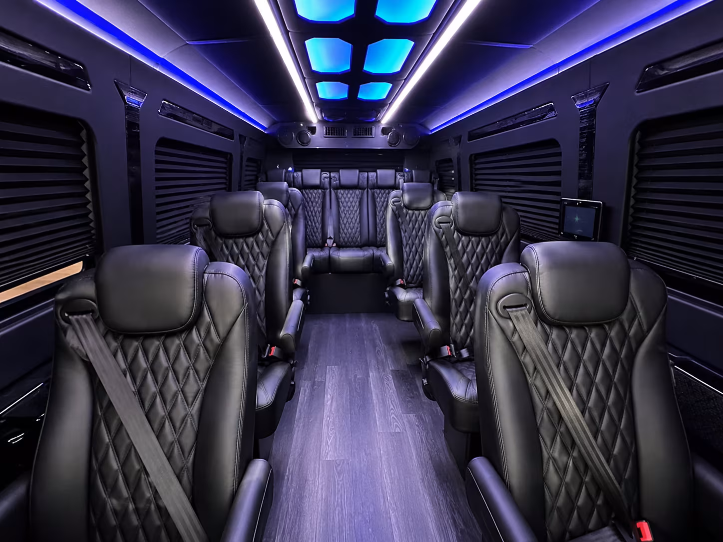 rochester rent a shuttle bus for your rochester employees